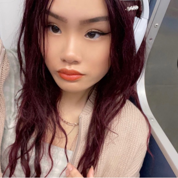 Meet your Posher, Anna - Picture 4 of 6